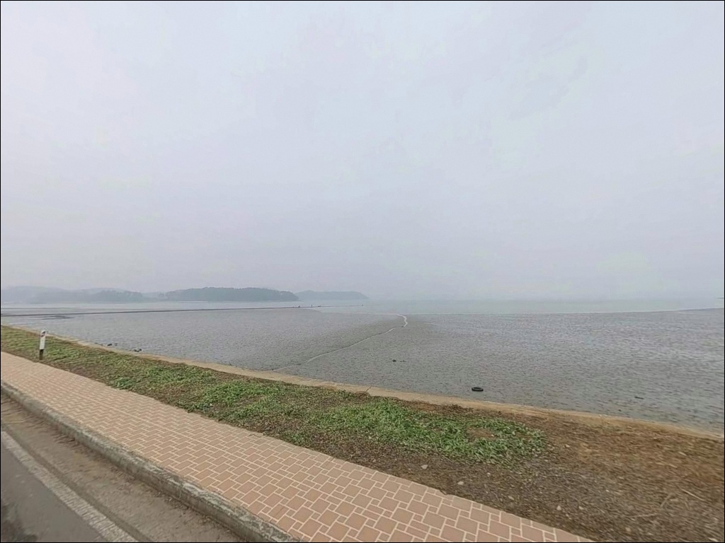 용신리 삼거리 주차장 주변 모습 4