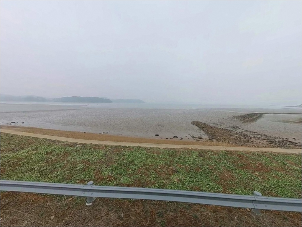 용신리 삼거리 주차장 주변 모습 7