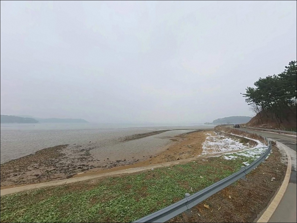 용신리 삼거리 주차장 주변 모습 8