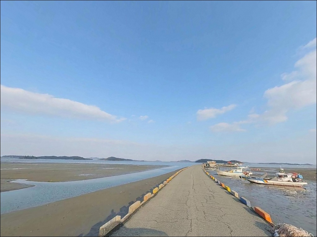 증도항 주변 모습 2